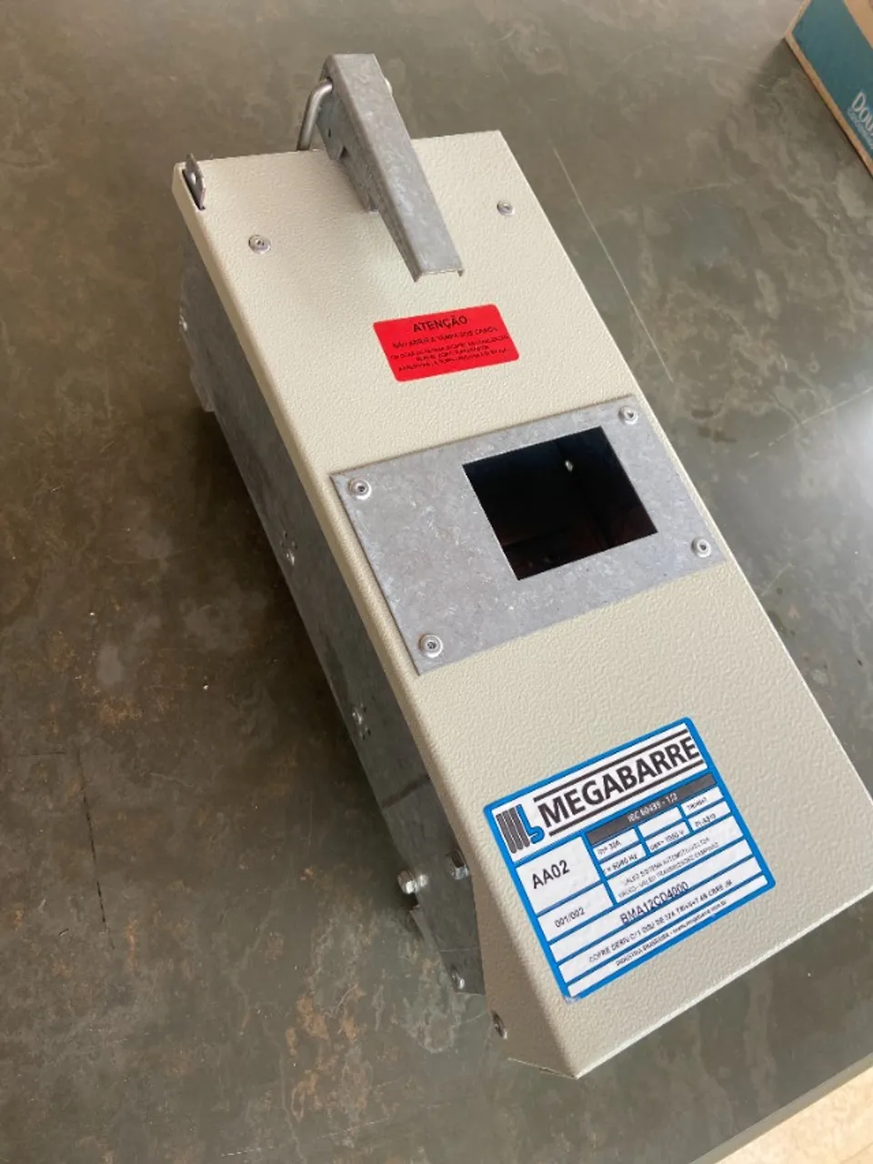 Megabarre Cofre De Derivação BMA12CD400