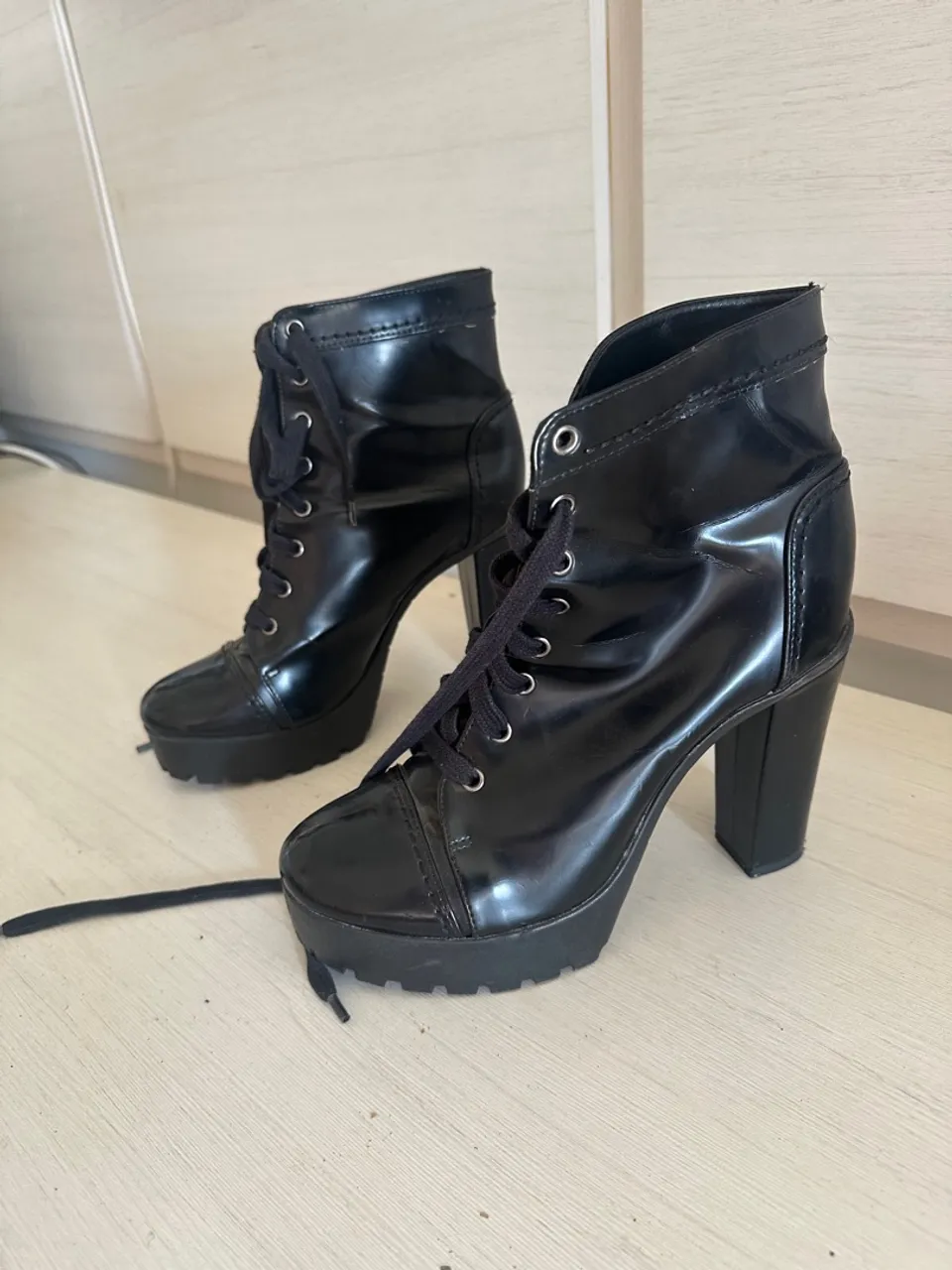 Bota Feminina Salto Alto Preta