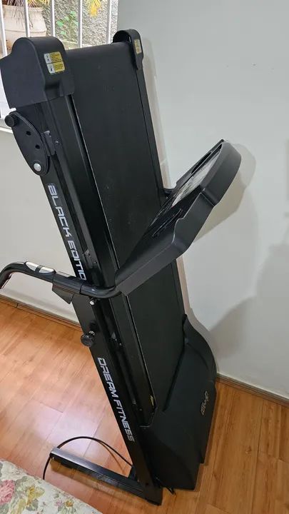 Esteira novíssima,  Dream Fitness Black Editon 2.5 - Foto 4