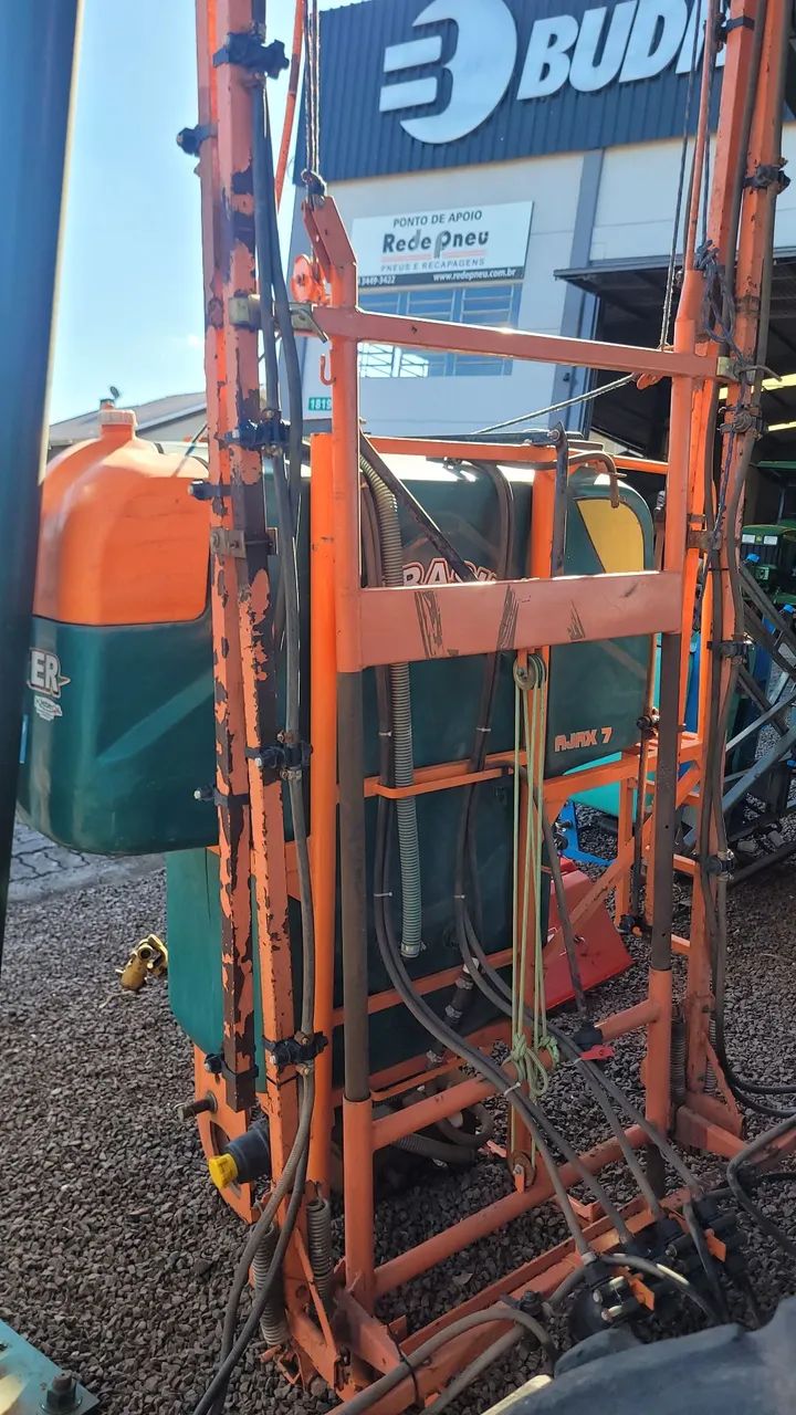 Pulverizador 700 litros Panter  - Foto 2