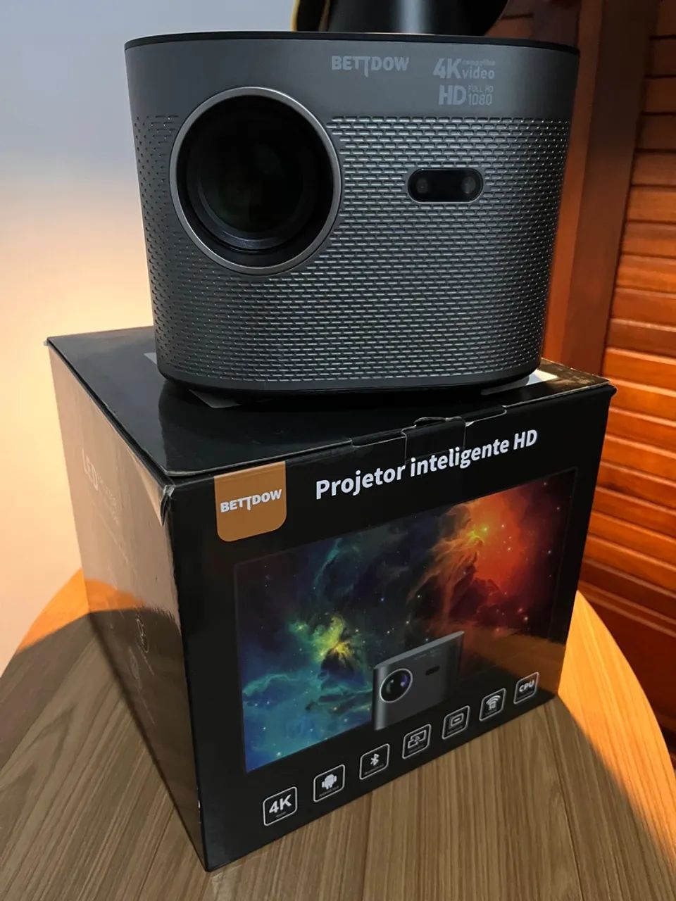 Projetor Inteligente 4K Full HD 1080p BETTDOW