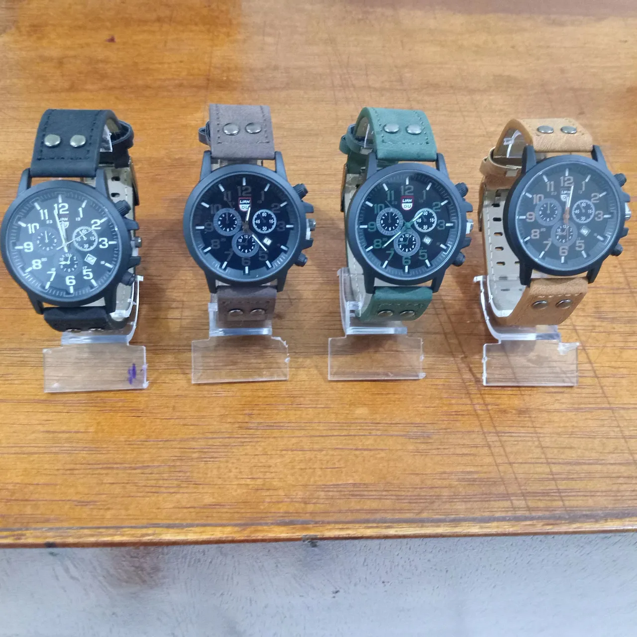 Relógios Masculinos com pulseira de couro e pino duplo