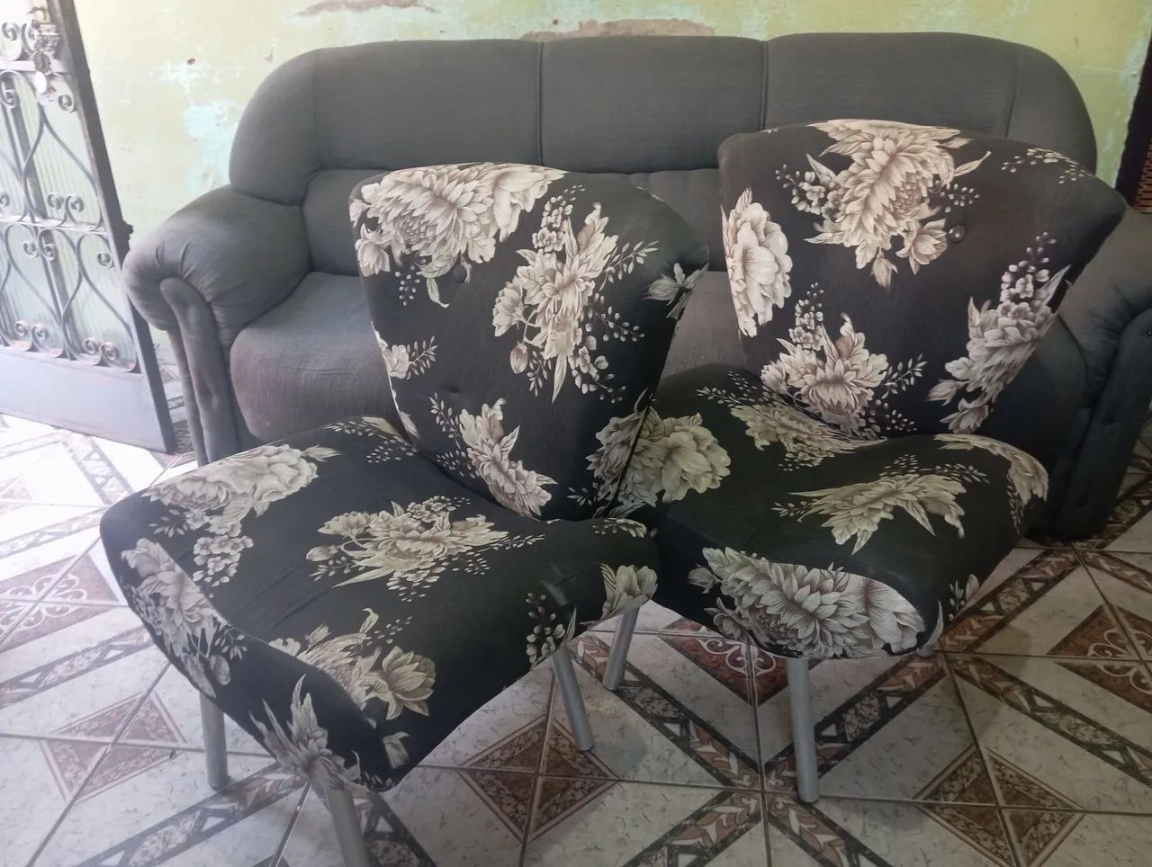 Poltronas estampadas florais - Foto 2