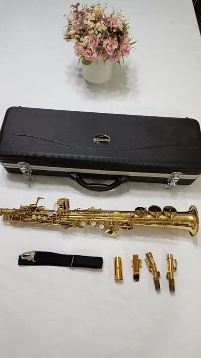 Saxofone Soprano Vogga VSSP701 laqueado Boquilha metal + estojo está zerado  - Foto 2