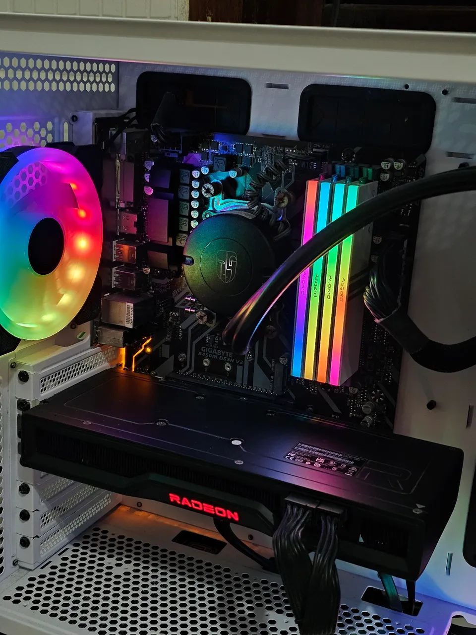 PC Gamer - Ryzen 5 5600x, 32GB RAM, RX 6750 XT FOUNDERS 12GB AMD, 1TB SSD, WC e FONTE 750w - Foto 2