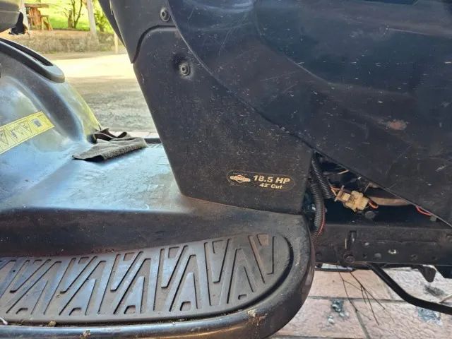 Trator de Grama Cortador de Dirigir Trapp Murray 18.5 HP - Foto 6