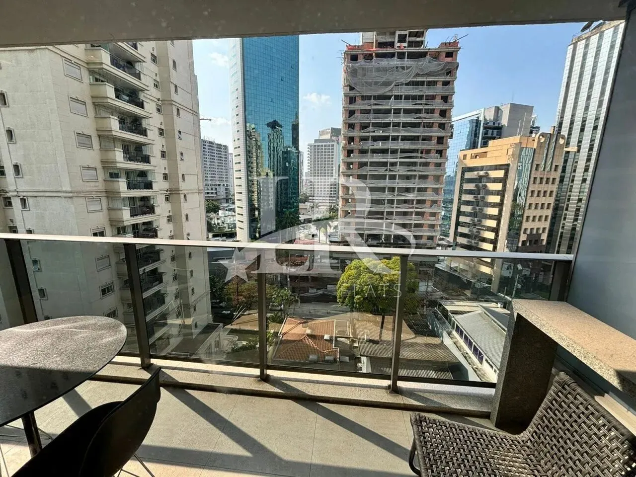 LR Flats - Flat mobiliado com arrumação diária para locação em Pinheiros