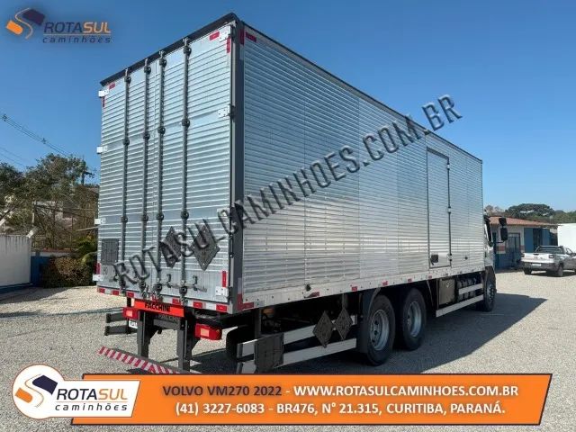VOLVO VM 270 2022 BAÚ 8,50M - Foto 4