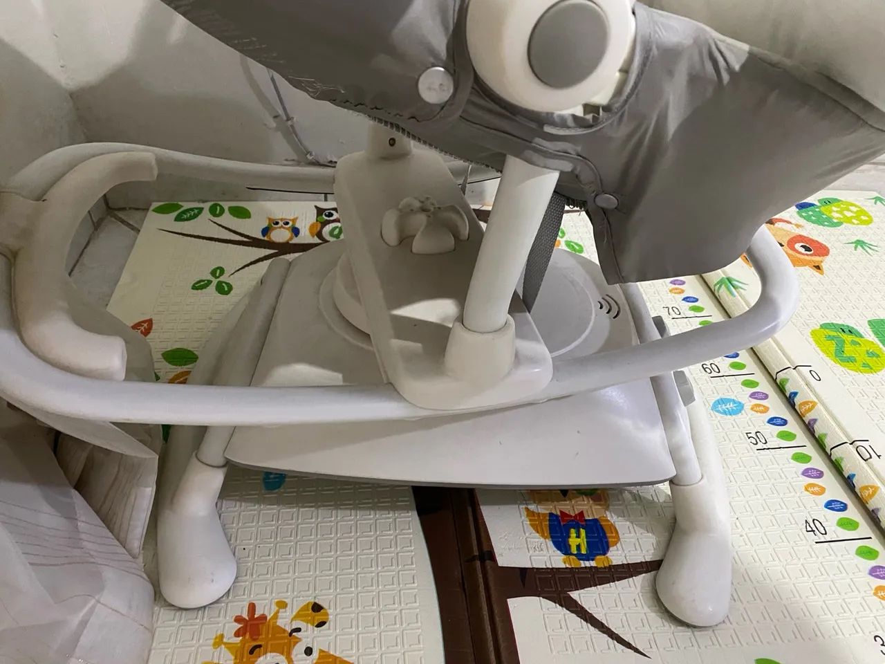 Cadeirinha Balanço Infantil Joie Serina 2 em 1 (seminovo)  - Foto 4