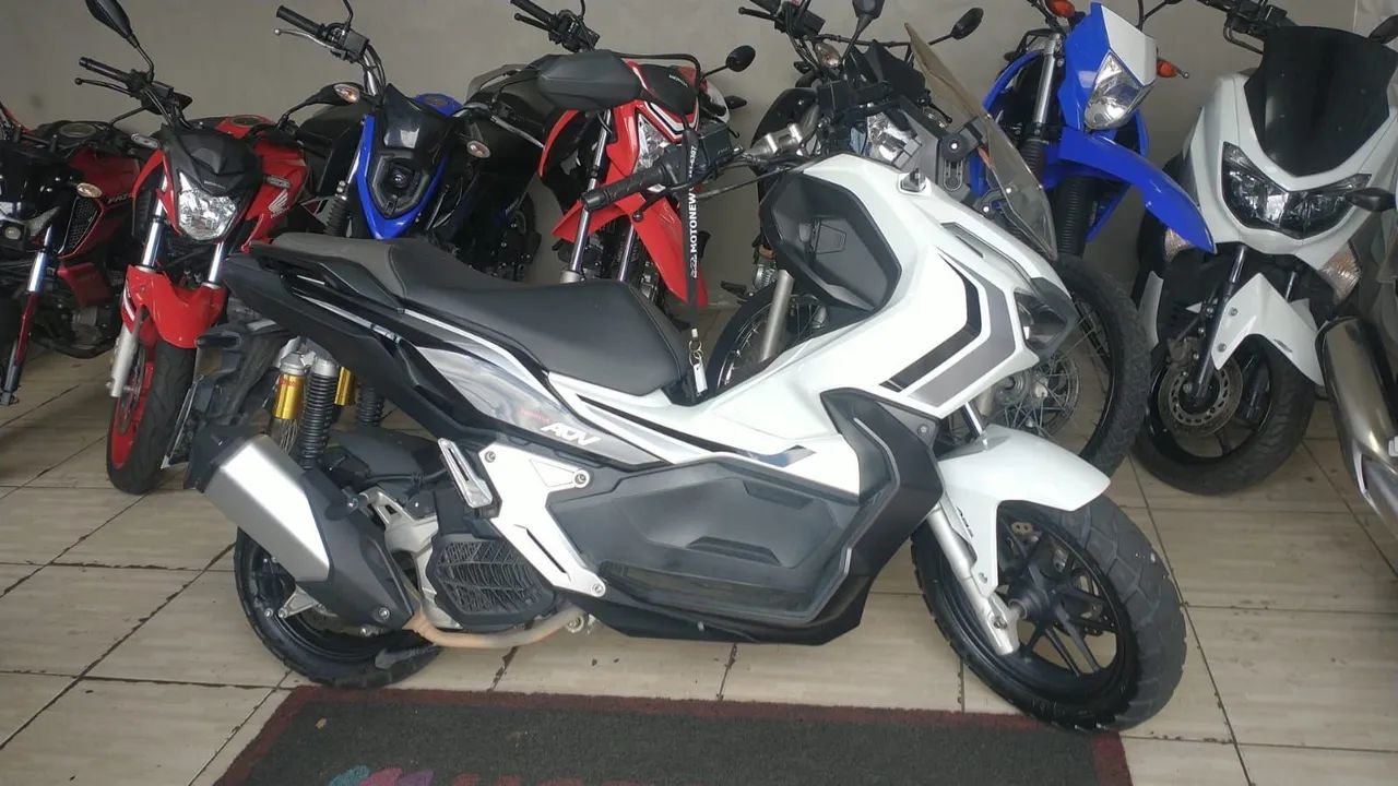 Honda ADV 150 2022 ,  unico dono , troco e financio