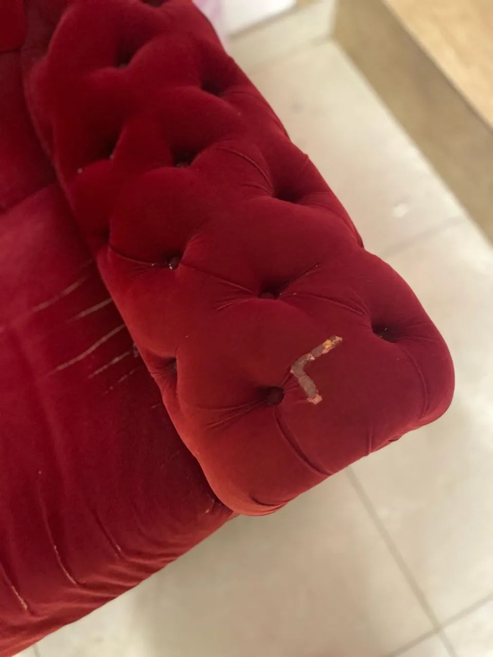 Sofá Vermelho Estiloso 2 Lugares - Foto 2