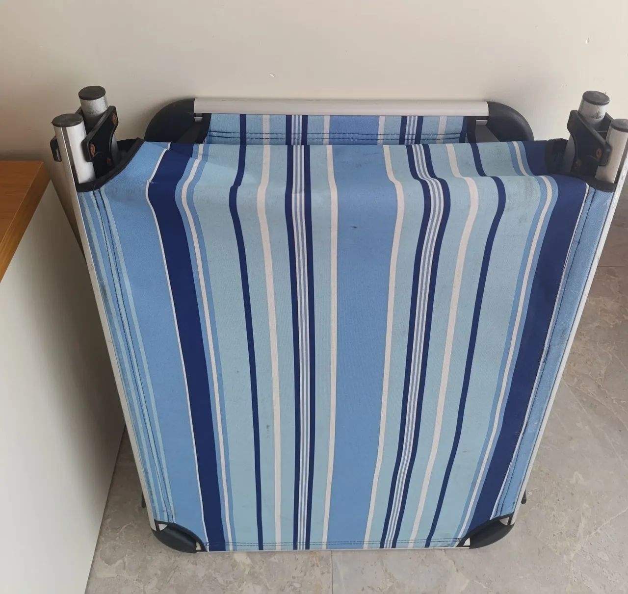 Cama de Sol Dobrável Azul e Branca64386070920579121