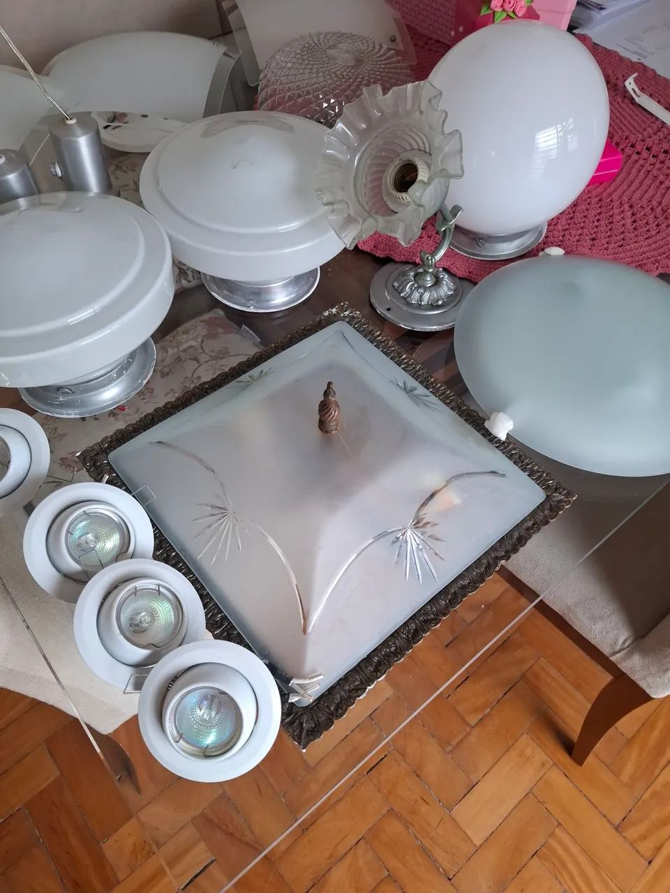 Lustres e Cúpulas de Vidro - Design Clássico - Foto 4