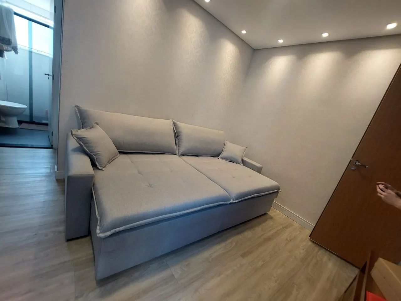 Sofá Cinza com Baú e Design Moderno aproveite ao máximo seu espaço  - Foto 2
