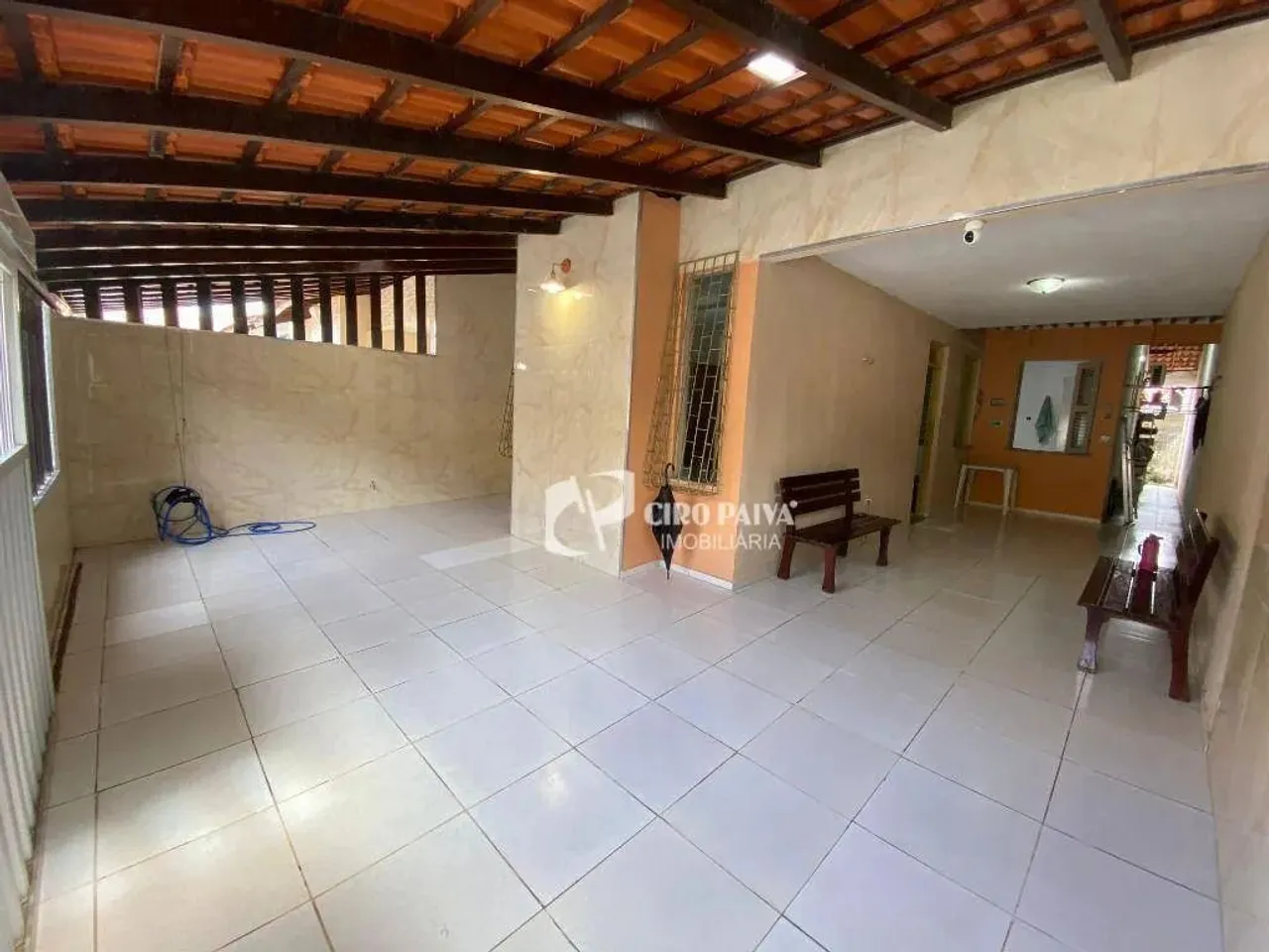 Casa com 3 dormitórios à venda, 101 m² por R$ 430.000,00 - Cidade dos Funcionários - Forta