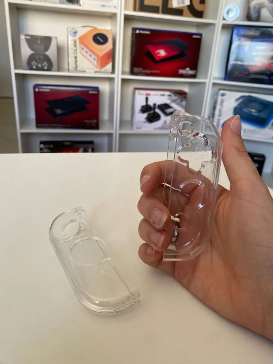 Vendo Capa Transparente para Controle de Nintendo Switch Semi novo