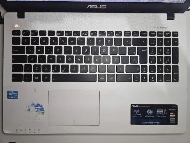Notebook Asus X550C, Core i3, 6 GB Ram, HD 500 GB - Perfeito