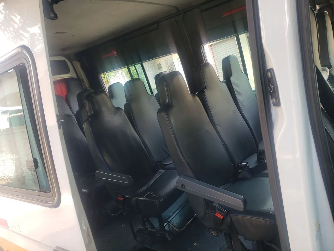 Renault master2.5   2011  15 lugares  - Foto 3