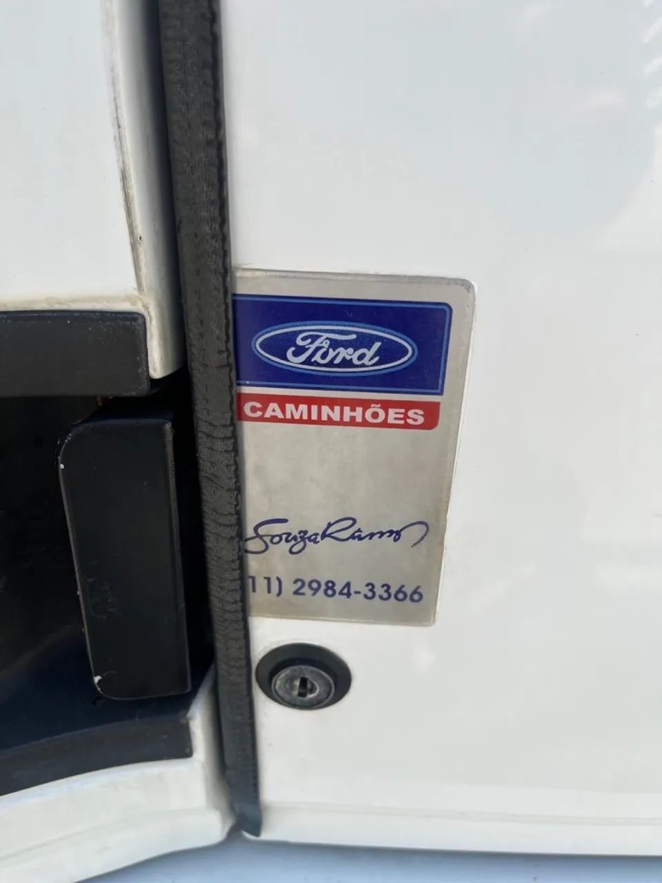 816 Carroceria Aberta de ferro ( ótimo caminhão melhor motor da Categoria )  - Foto 10