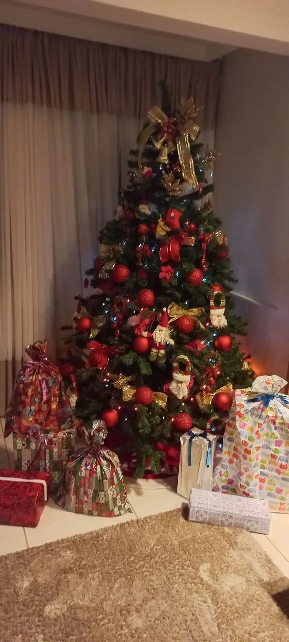 Árvore de Natal 2m + Bolas e laços - Foto 3