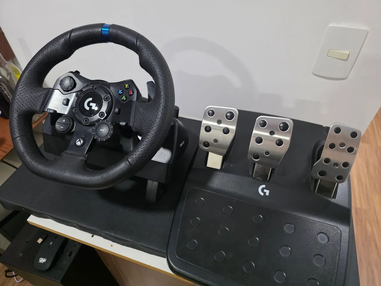 Volante Logitech G923 - TrueForce (XBOX e PC) - Foto 2