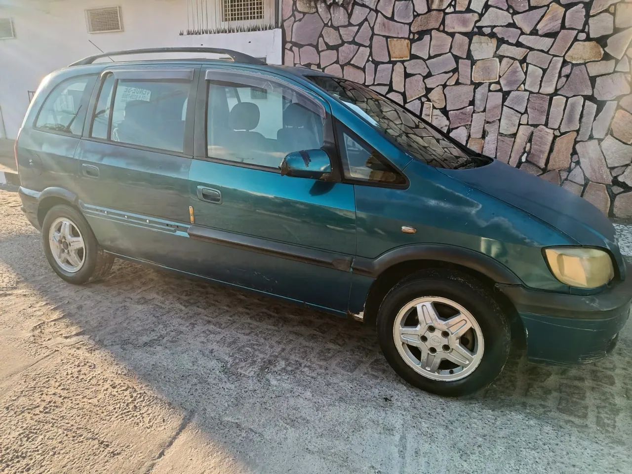 Chevrolet Zafira Zafira 2.0/ CD 2.0 8V MPFI 5p Mec. 2002