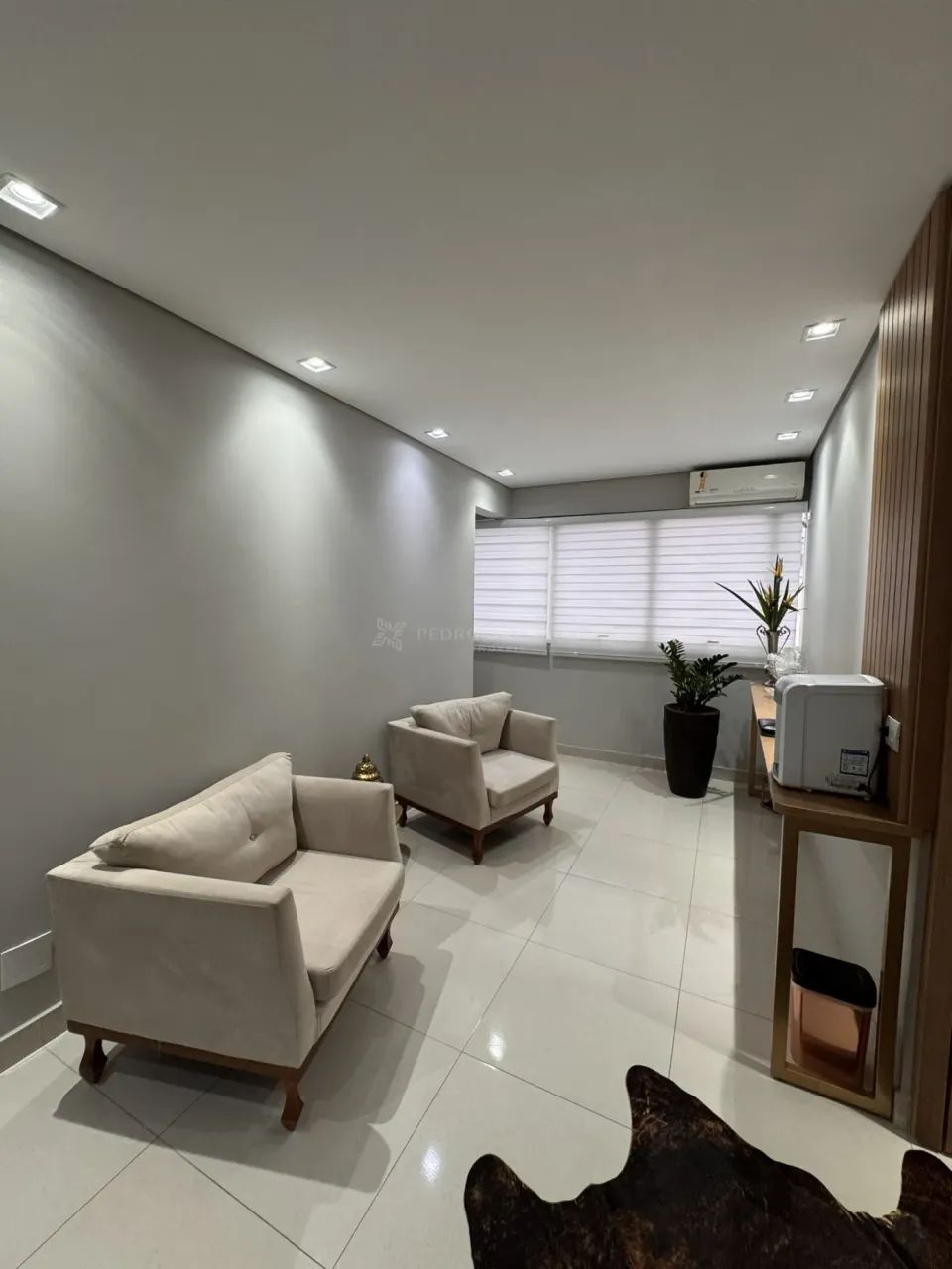 Excelente sala comercial para locação no Edifício Bandeirantes, com aproximadamente 80 m²,
