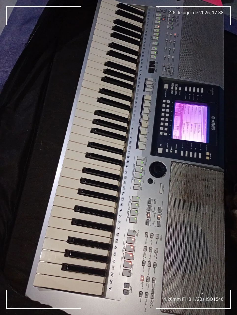 Teclado Yamaha prs710