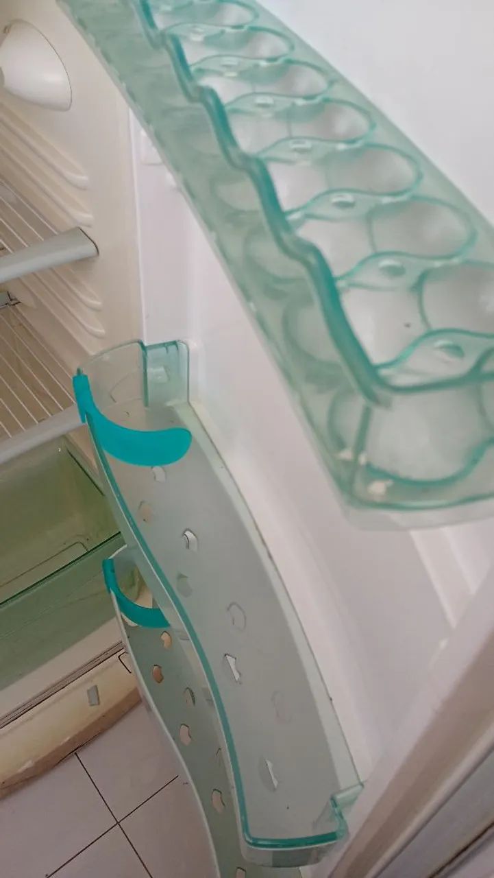 Geladeira com defeito - Foto 2