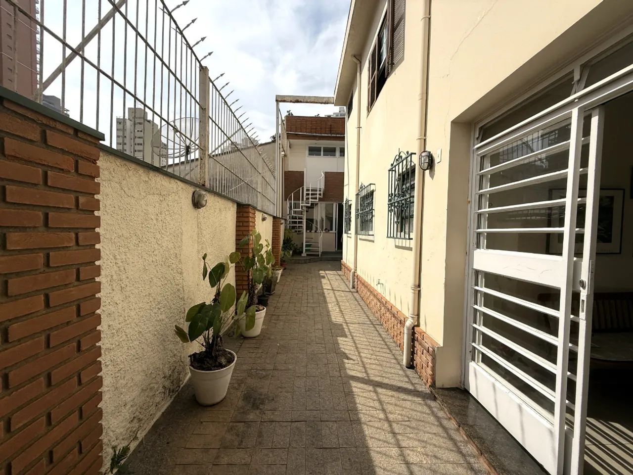 Sobrado para venda em Perdizes com 9 quartos, 213m² - Foto 5