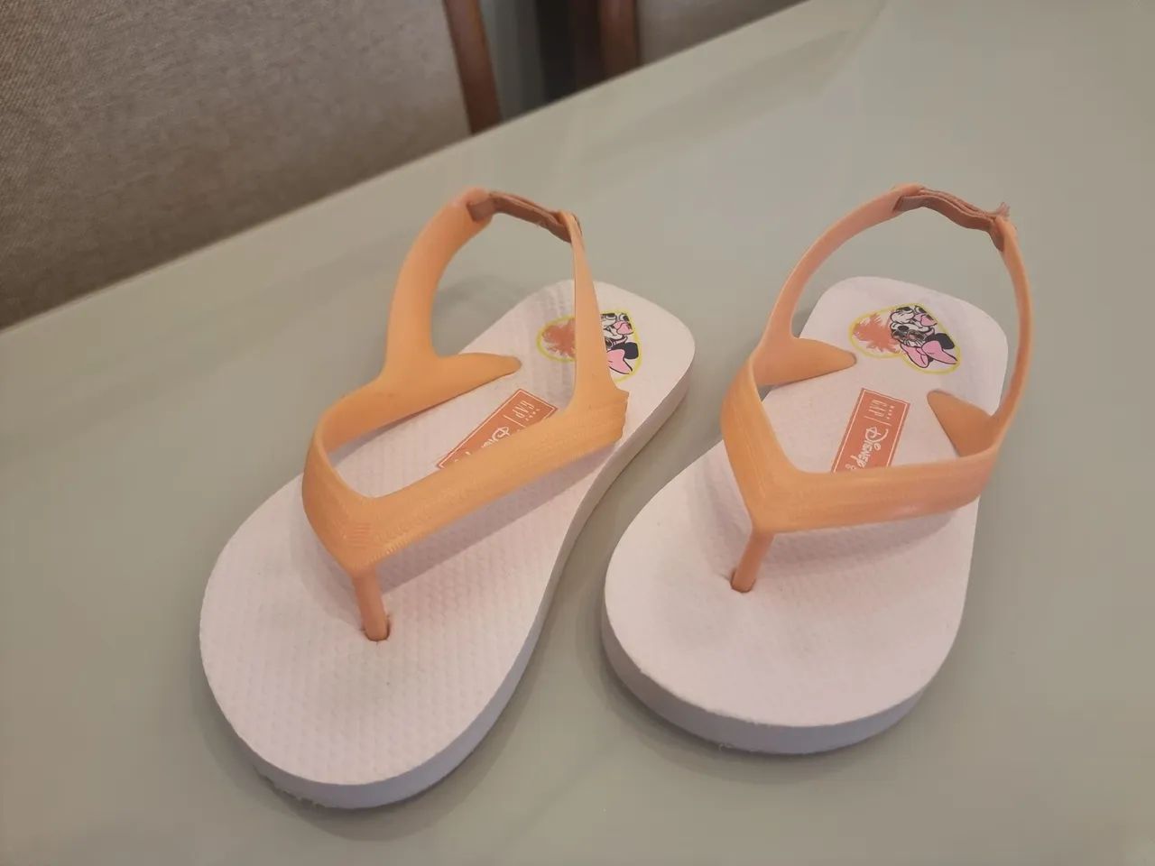 Chinelo GAP versão Disney - Importado Tamanho 27