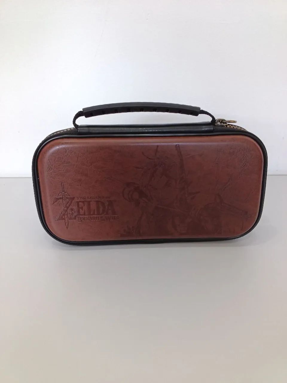 Vendo Case Nintendo Switch Lite Zelda Couro Original Semi novo 
