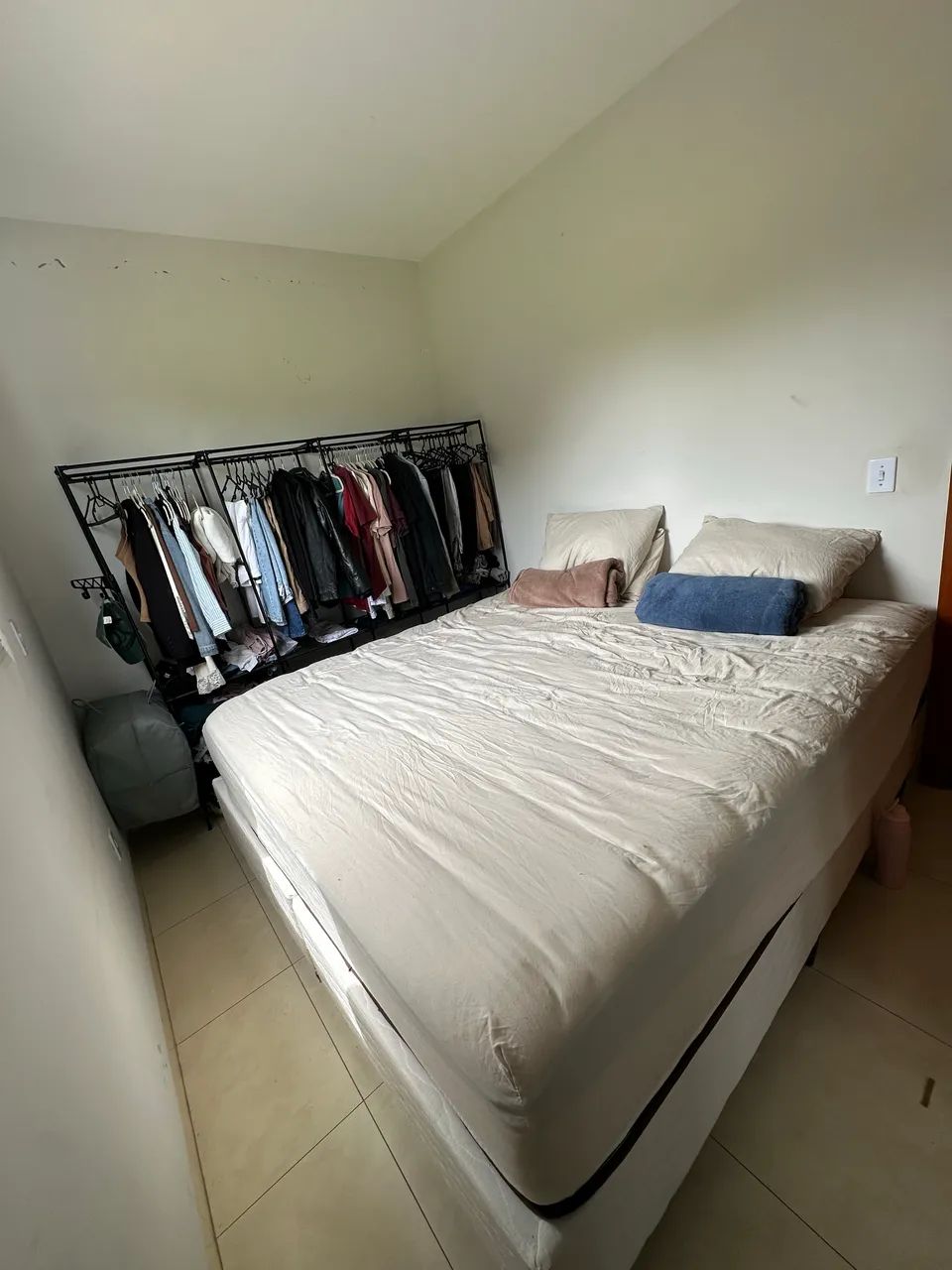 Cama king de colchão macio Bf Colchões 