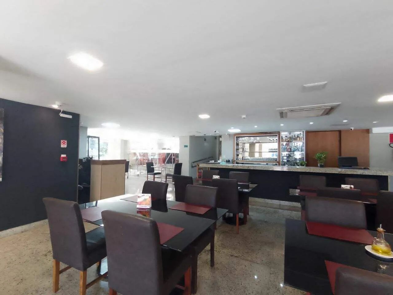 Oportunidade de comprar um lindo Flat na Orla da Lagoa! - Foto 4