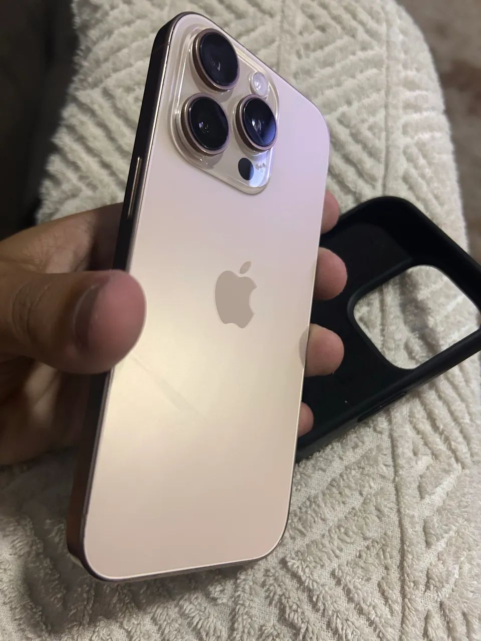 IPHONE 16 PRO - Foto 3
