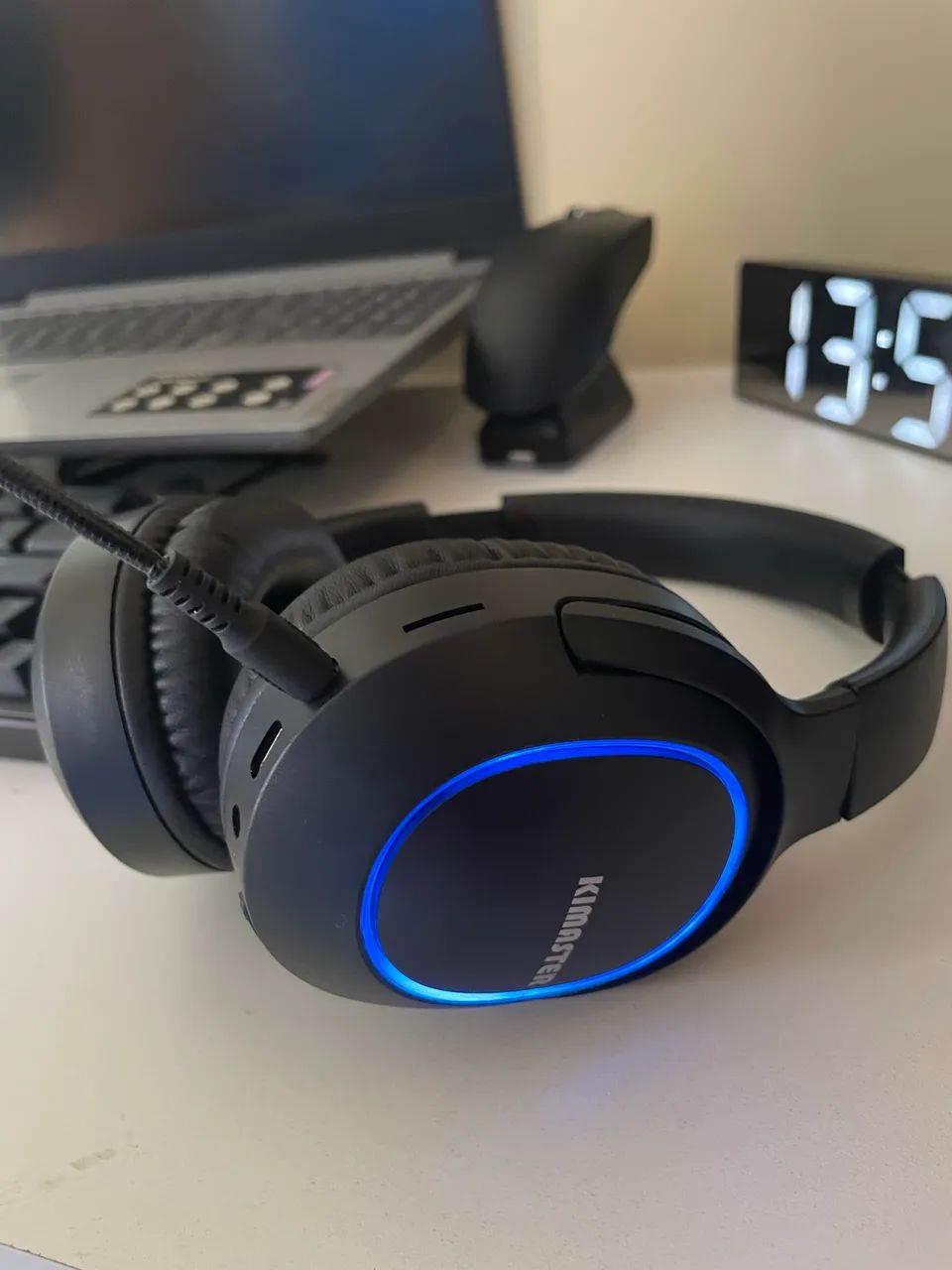 Fone bluetooth RGB com microfone