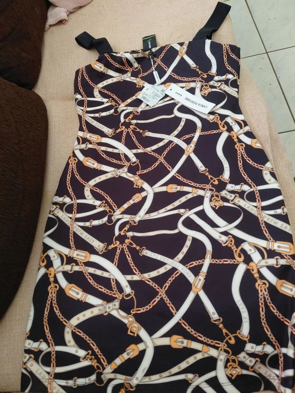 Vendo vertido lança perfume novo - Foto 2