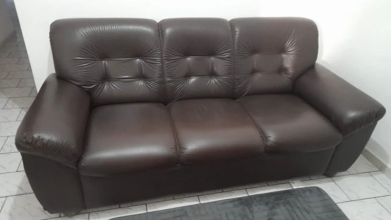 Vendo sofá de 3 lugares corino,por 500 reais - Foto 3