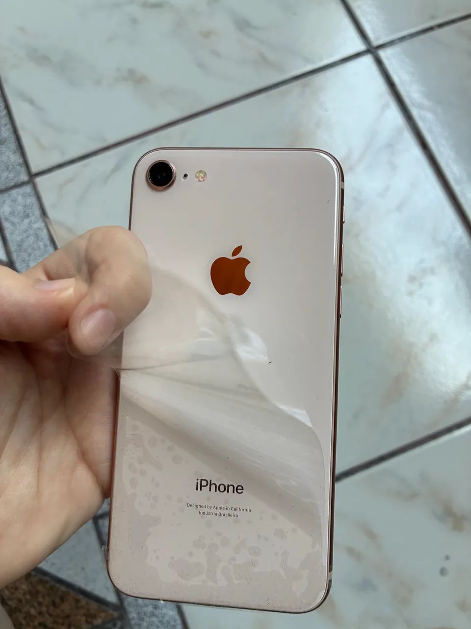 IPHONE 8 (EXCELENTE) - Foto 3
