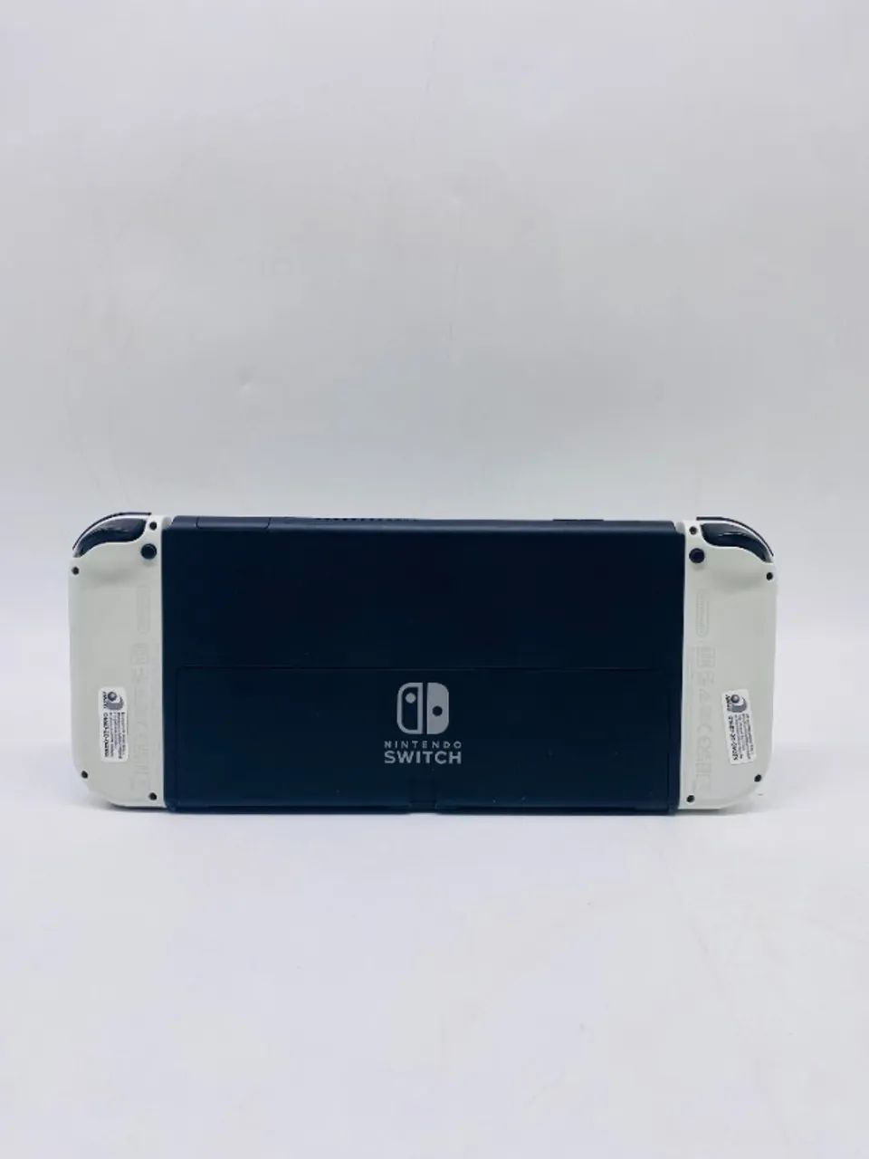 Nintendo Switch Oled Branco Usado Com Case + Tennis e NBA 2K19 Usado - Foto 3