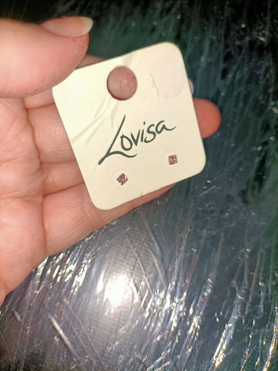 Brinco ponto de luz rosa pequeno