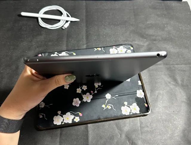 iPad 7 Space Gray - OLX Pay - Faço Troca e Parcelo 18x  - Foto 2