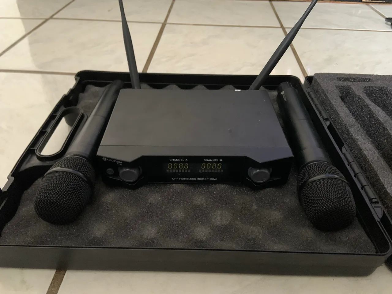 2 Microfones sem fio Kadosh K402M - Foto 3