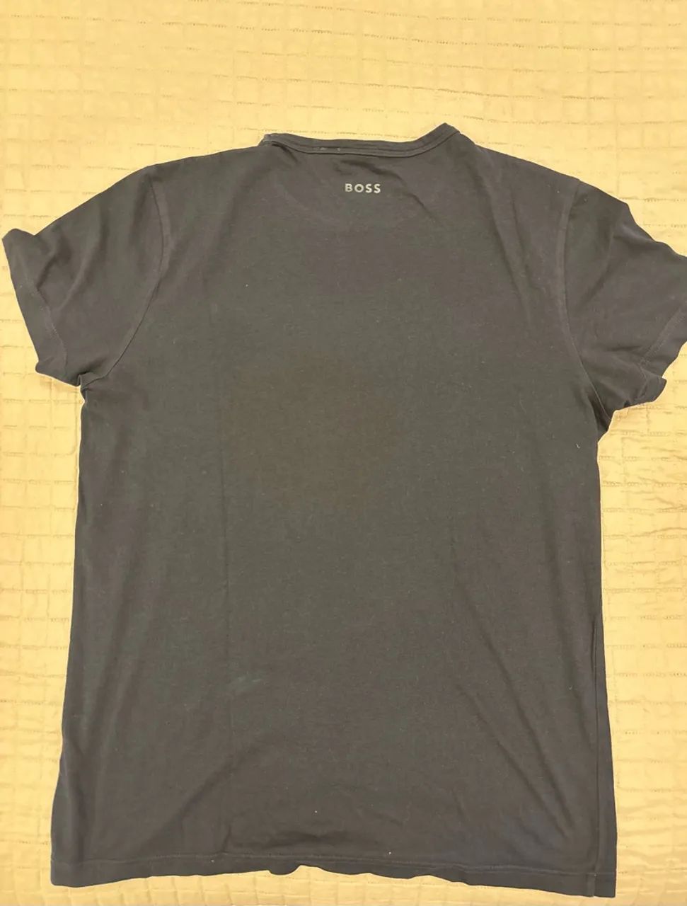 Camiseta BOSS - Foto 2
