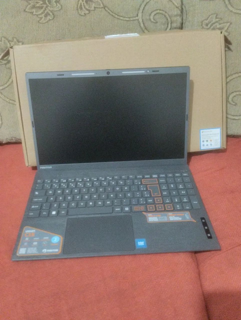 Vendo notebook positivo 