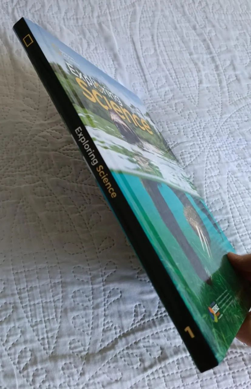 Livro Exploring Science - grade 1 - Foto 2
