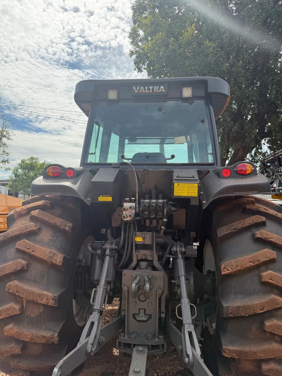 Trator Valtra BH 185 i - Foto 5