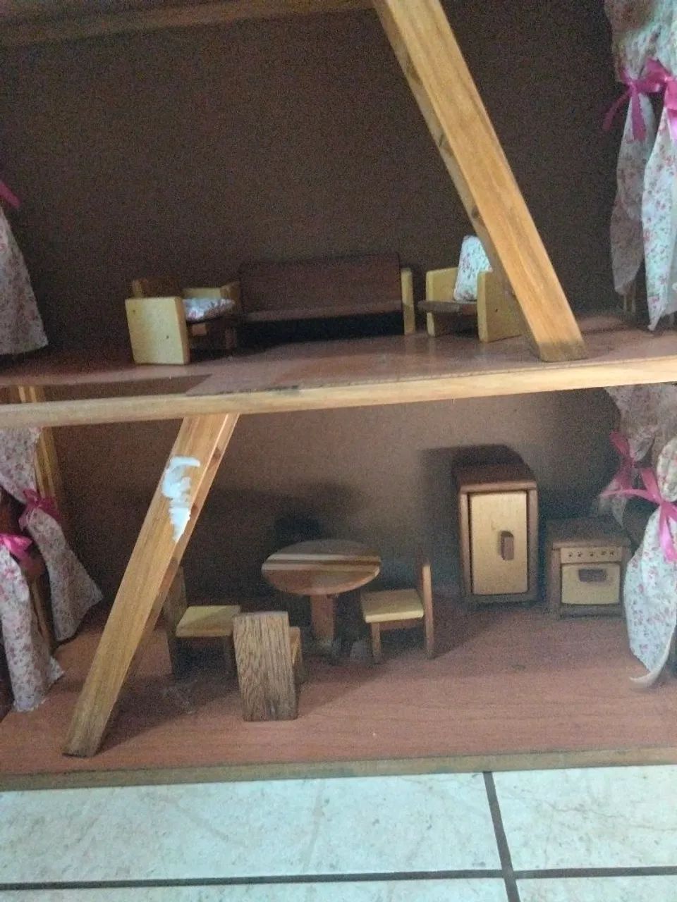 Casinha de boneca de madeira  - Foto 3