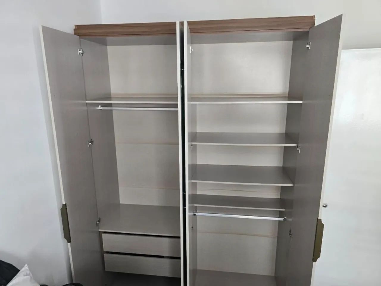 Guarda-roupa solteiro novissimo  - Foto 2