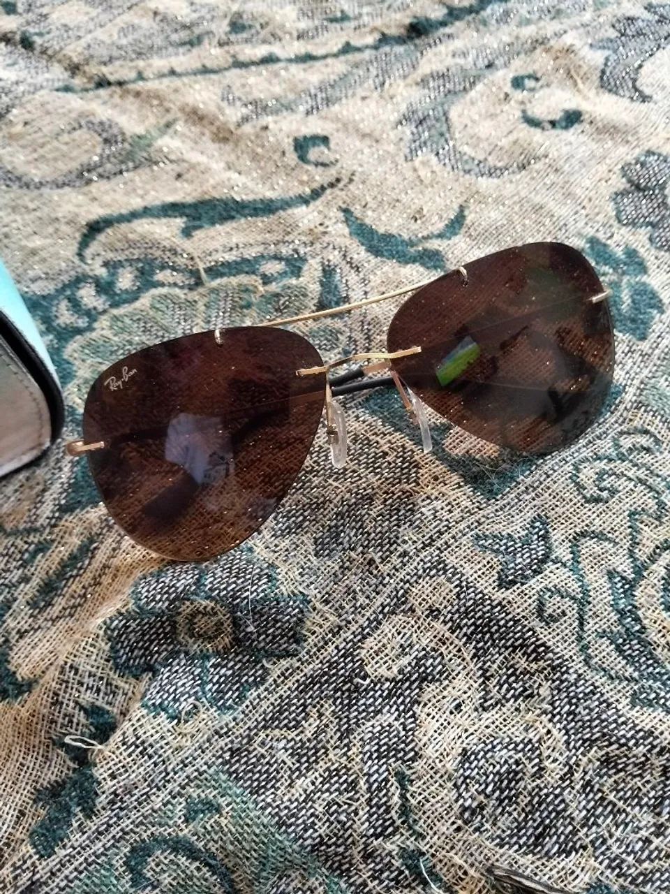 Óculos Ray Ban lindo - Foto 3